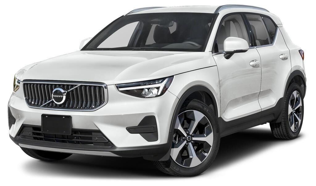 2026 VOLVO XC40