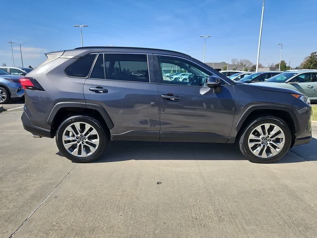 2019 TOYOTA RAV4
