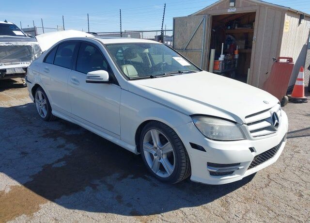 2011 MERCEDES-BENZ C-Class