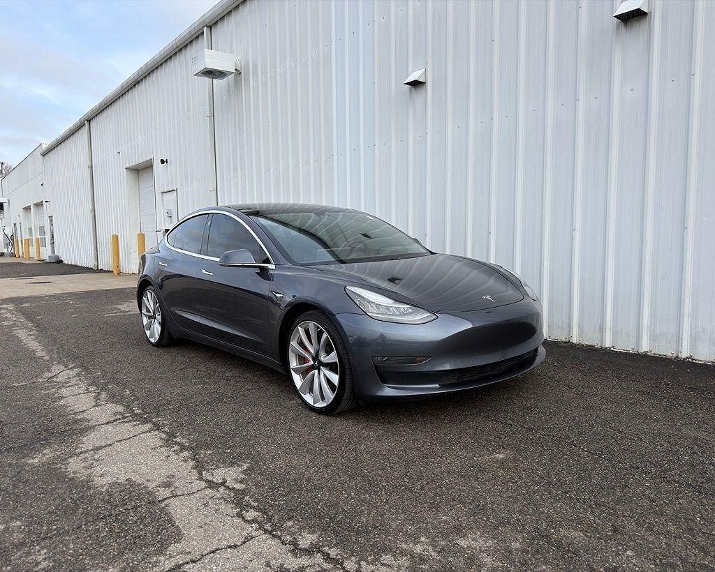2019 TESLA Model 3