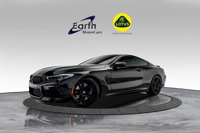 2023 BMW M8