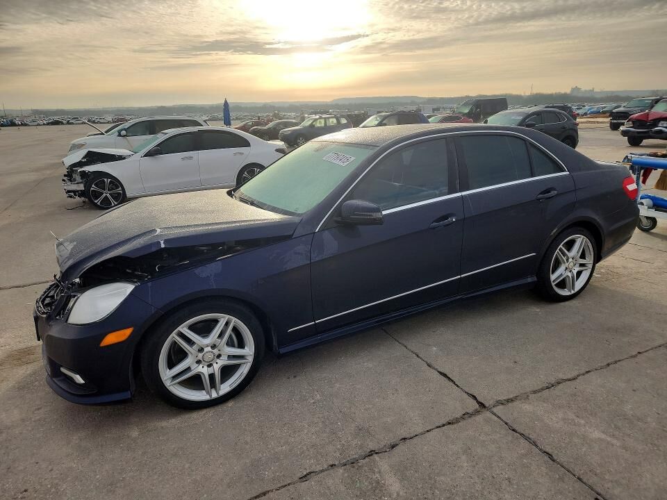 2011 MERCEDES-BENZ E-Class