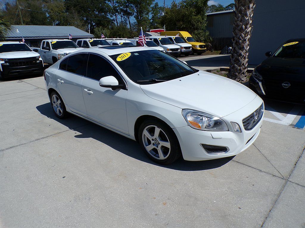 2013 VOLVO S60