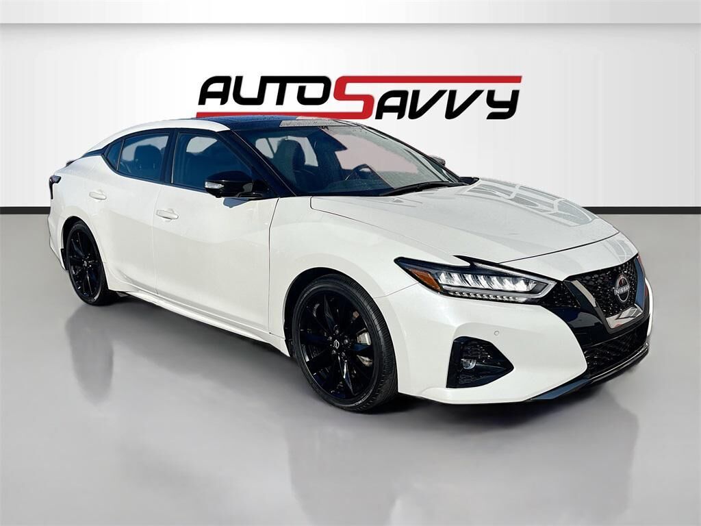2022 NISSAN Maxima