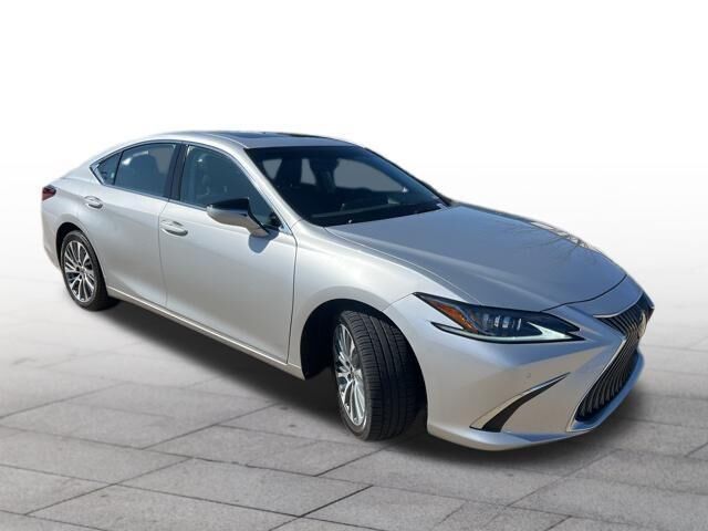 2020 LEXUS ES