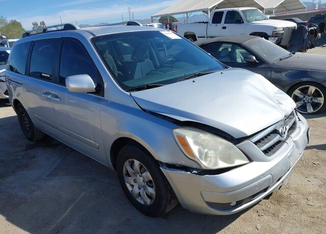 2007 HYUNDAI Entourage