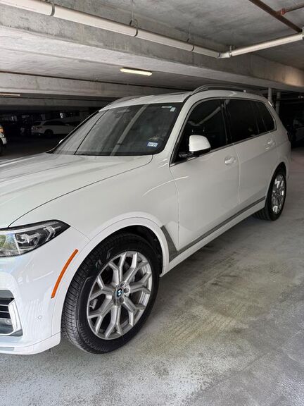 2022 BMW X7