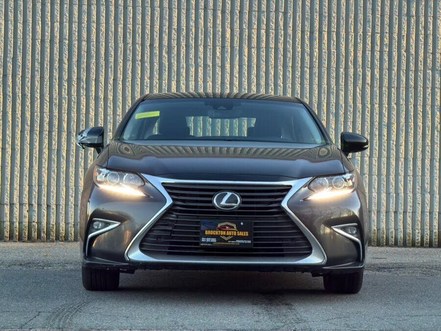 2018 LEXUS ES