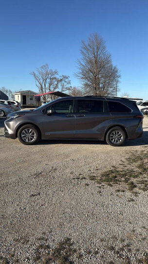 2021 TOYOTA Sienna
