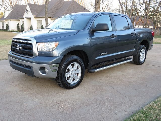 2010 TOYOTA Tundra