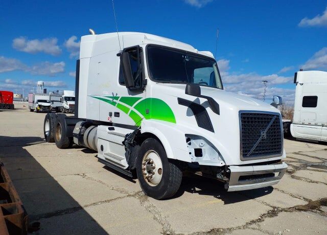 2018 VOLVO TRUCK VNL