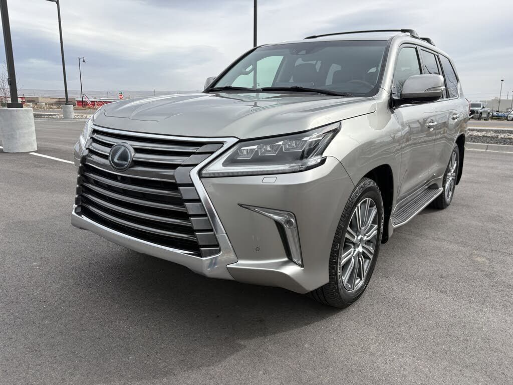 2017 LEXUS LX