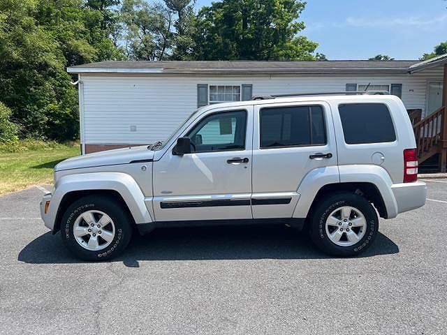 2012 JEEP Liberty