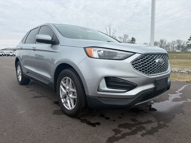 2023 FORD Edge