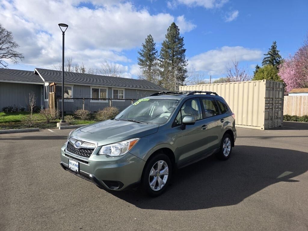2015 SUBARU Forester