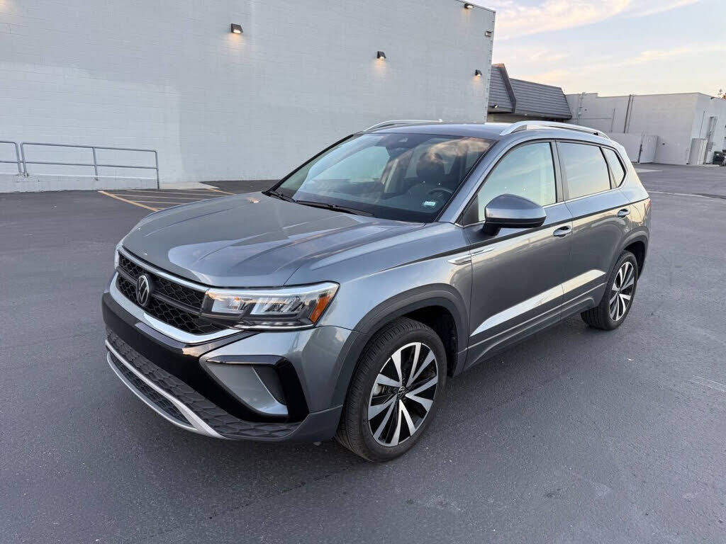 2024 VOLKSWAGEN Taos