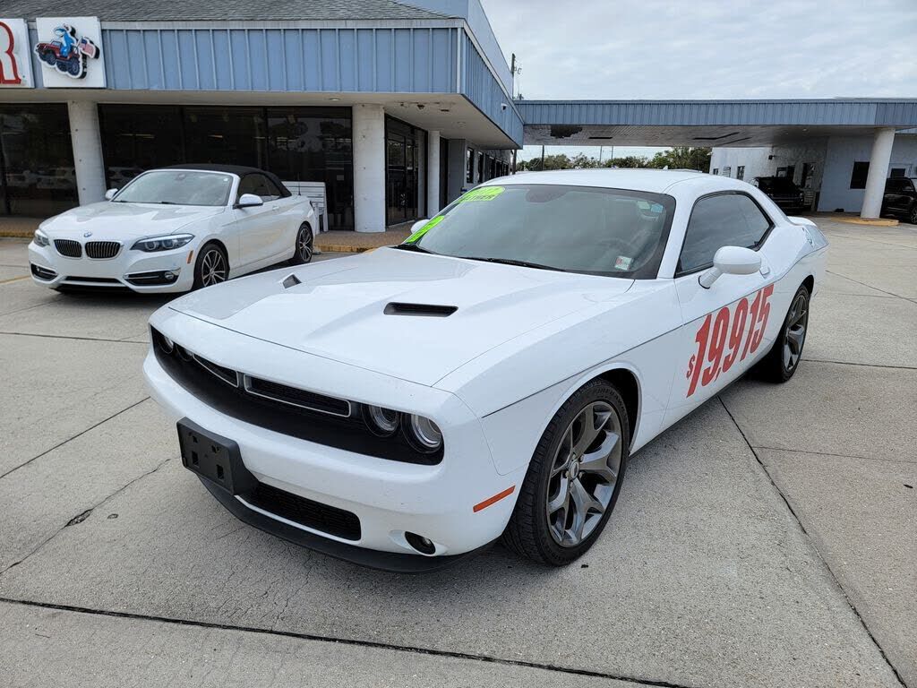 2017 DODGE Challenger
