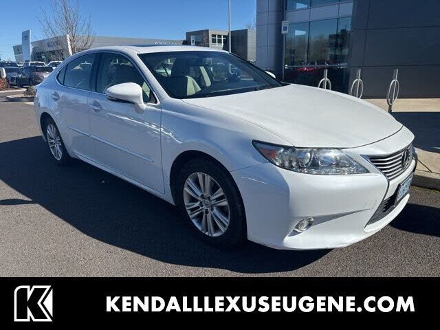 2013 LEXUS ES