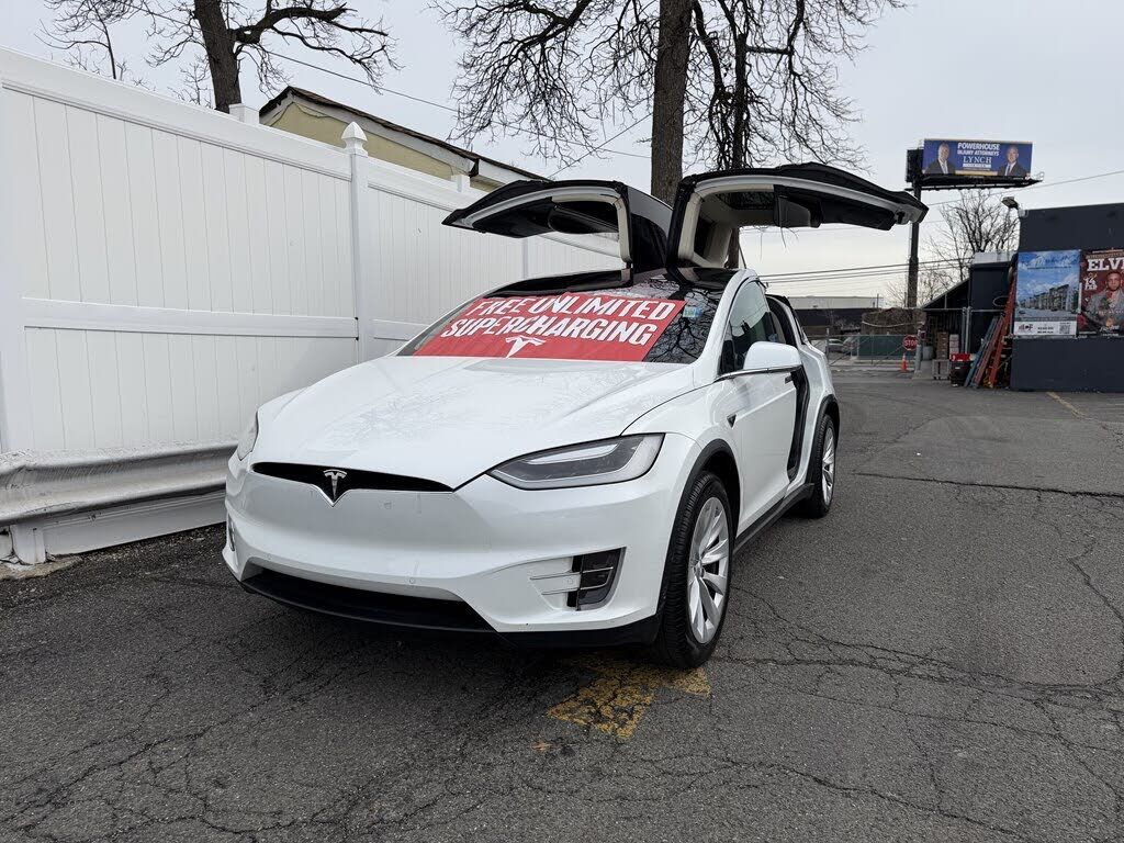 2016 TESLA Model X