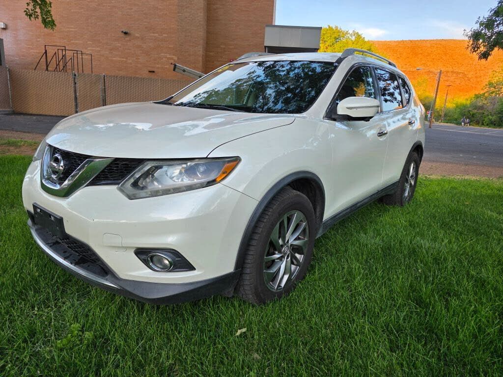 2015 NISSAN Rogue