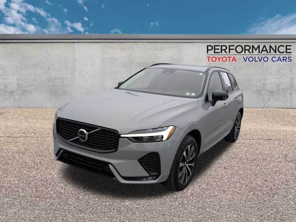 2025 VOLVO XC60
