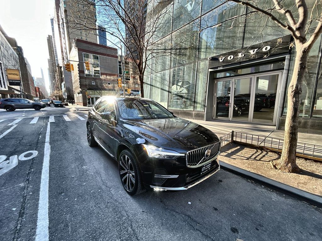 2023 VOLVO XC60