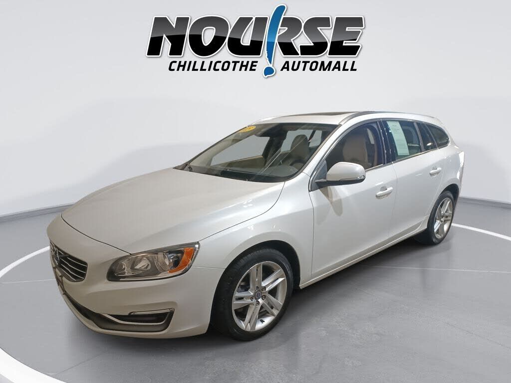 2015 VOLVO V60