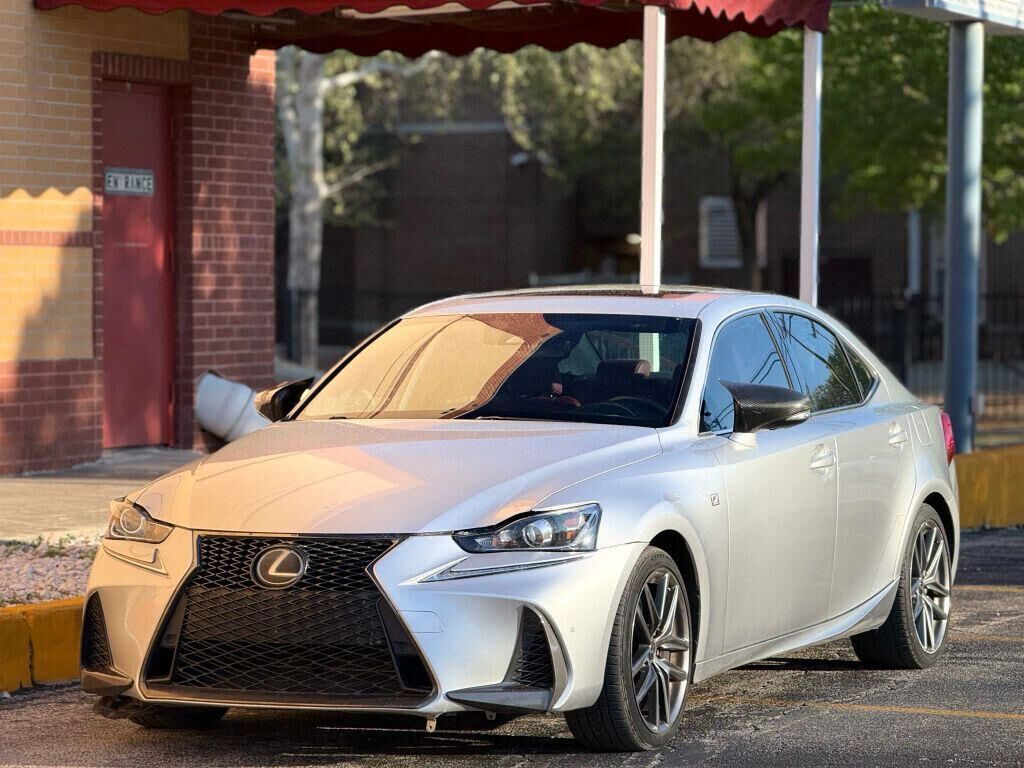 2019 LEXUS IS