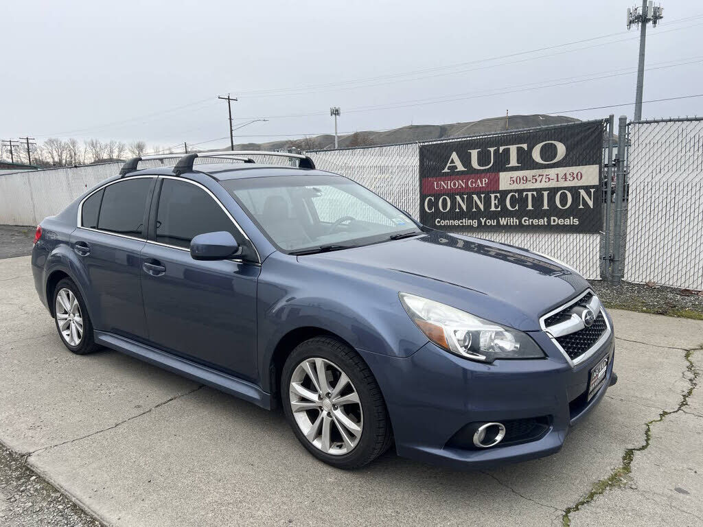 2013 SUBARU Legacy
