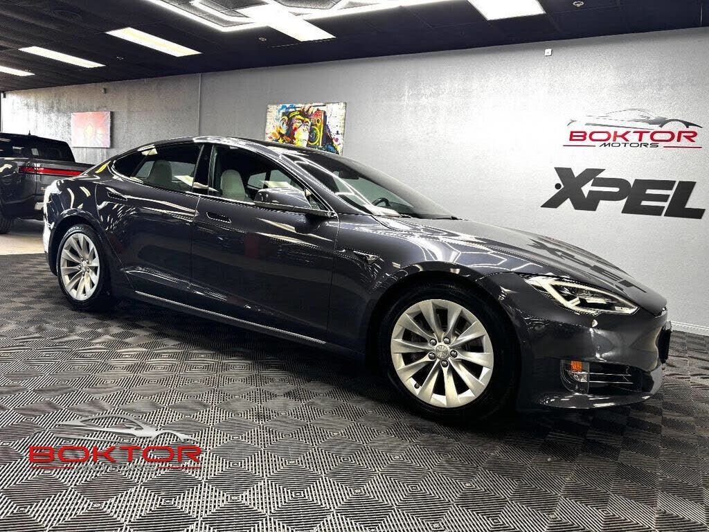 2018 TESLA Model S