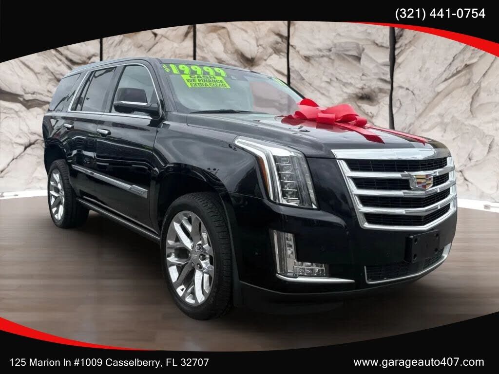 2017 CADILLAC Escalade