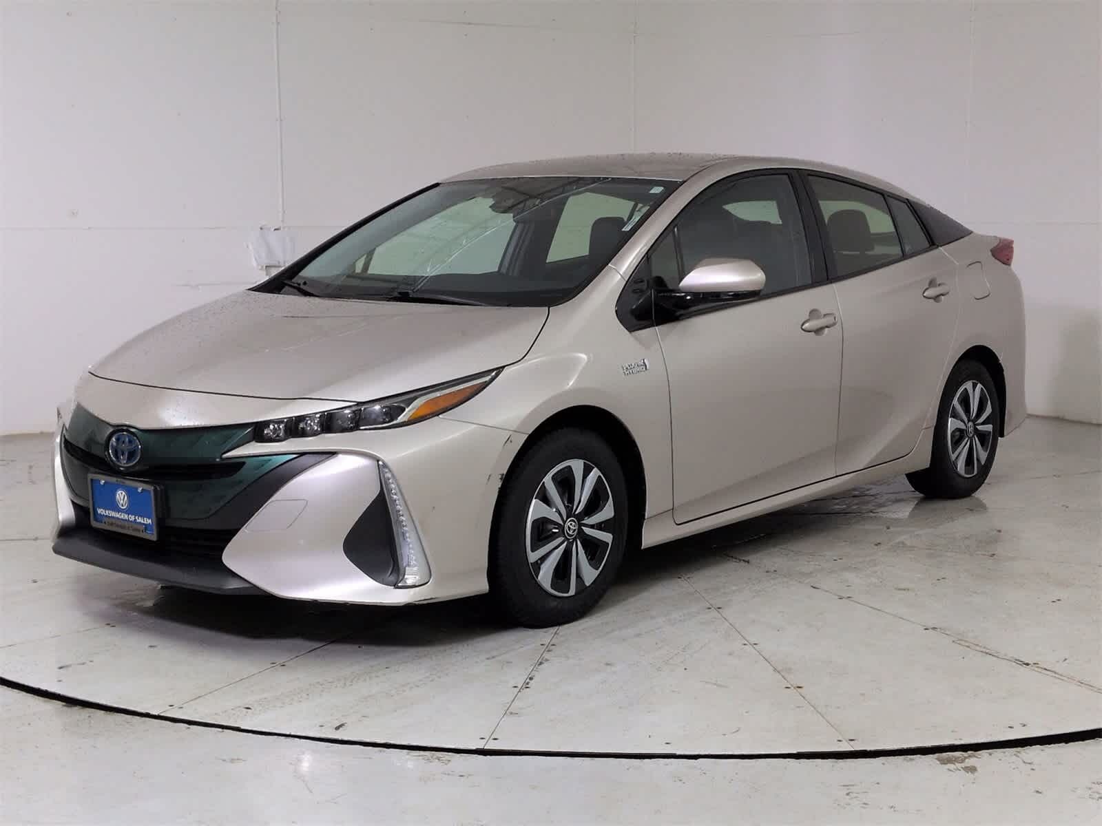 2019 TOYOTA Prius