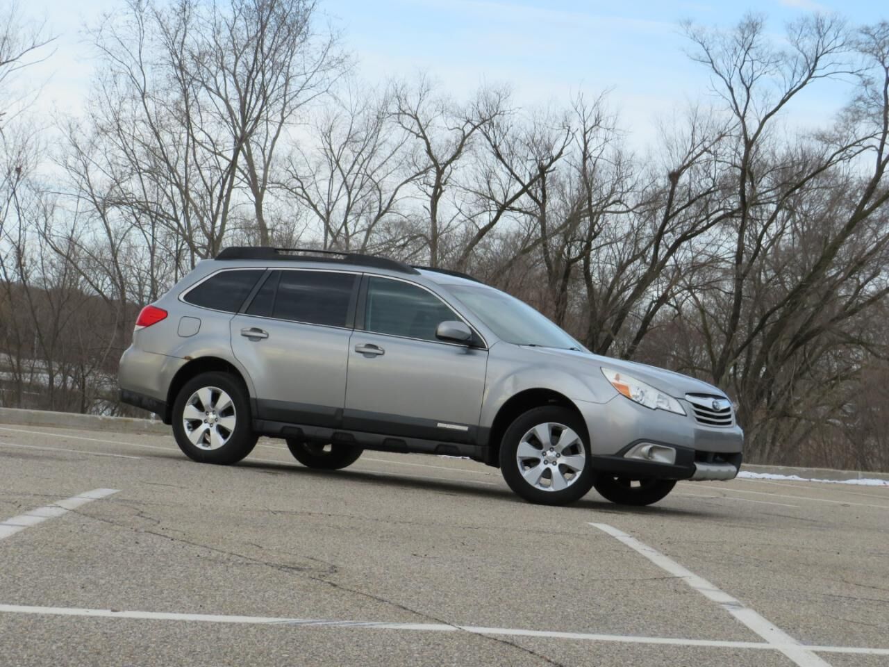 2011 SUBARU Outback