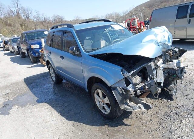 2011 SUBARU Forester