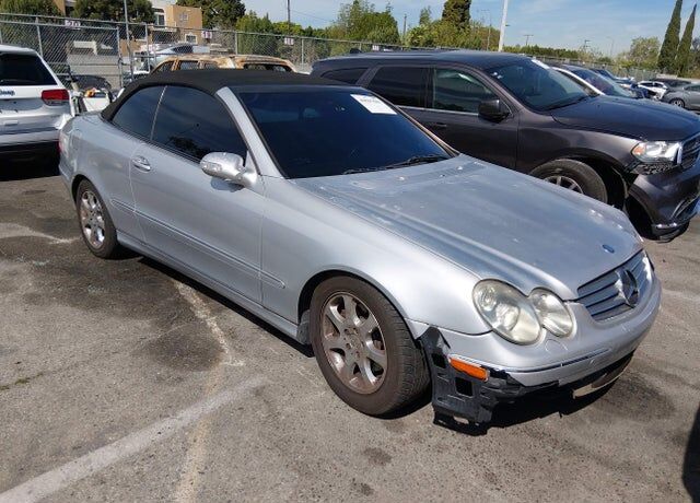 2004 MERCEDES-BENZ CLK-Class