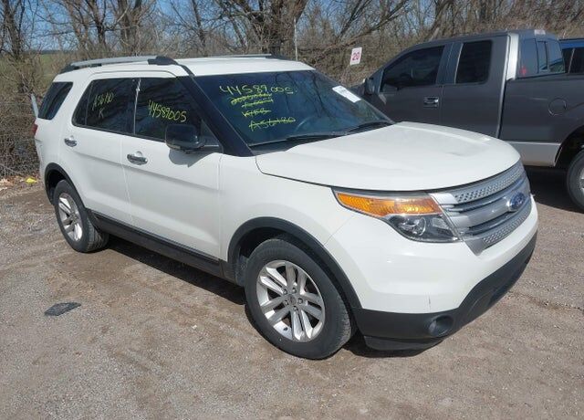 2011 FORD Explorer