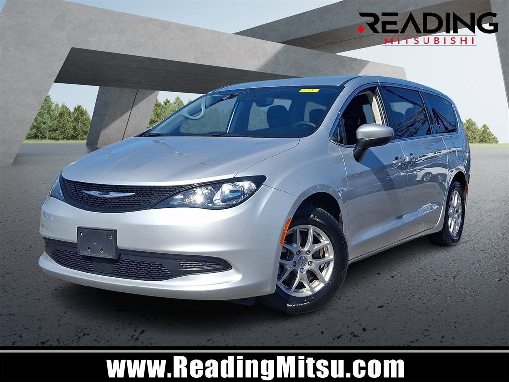 2023 CHRYSLER Voyager