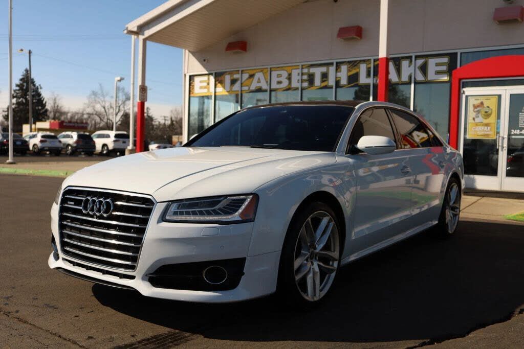 2016 AUDI A8