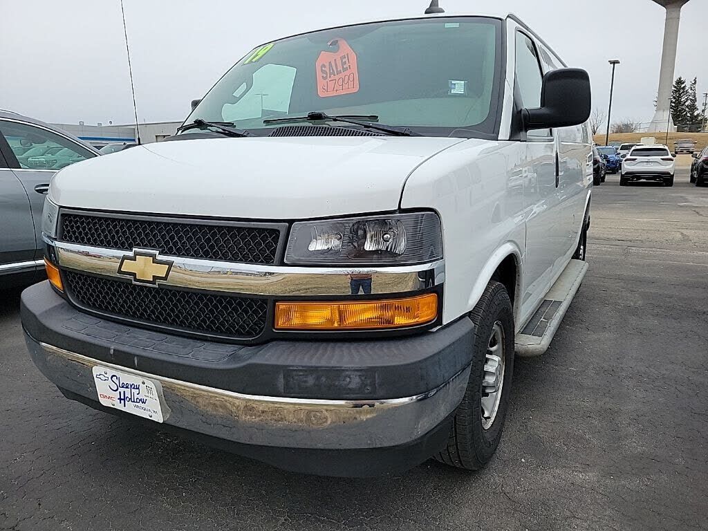 2019 CHEVROLET Express