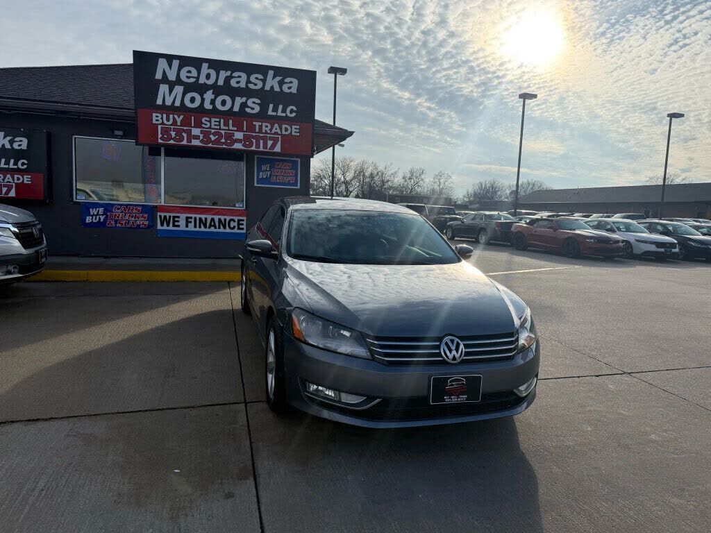 2015 VOLKSWAGEN Passat