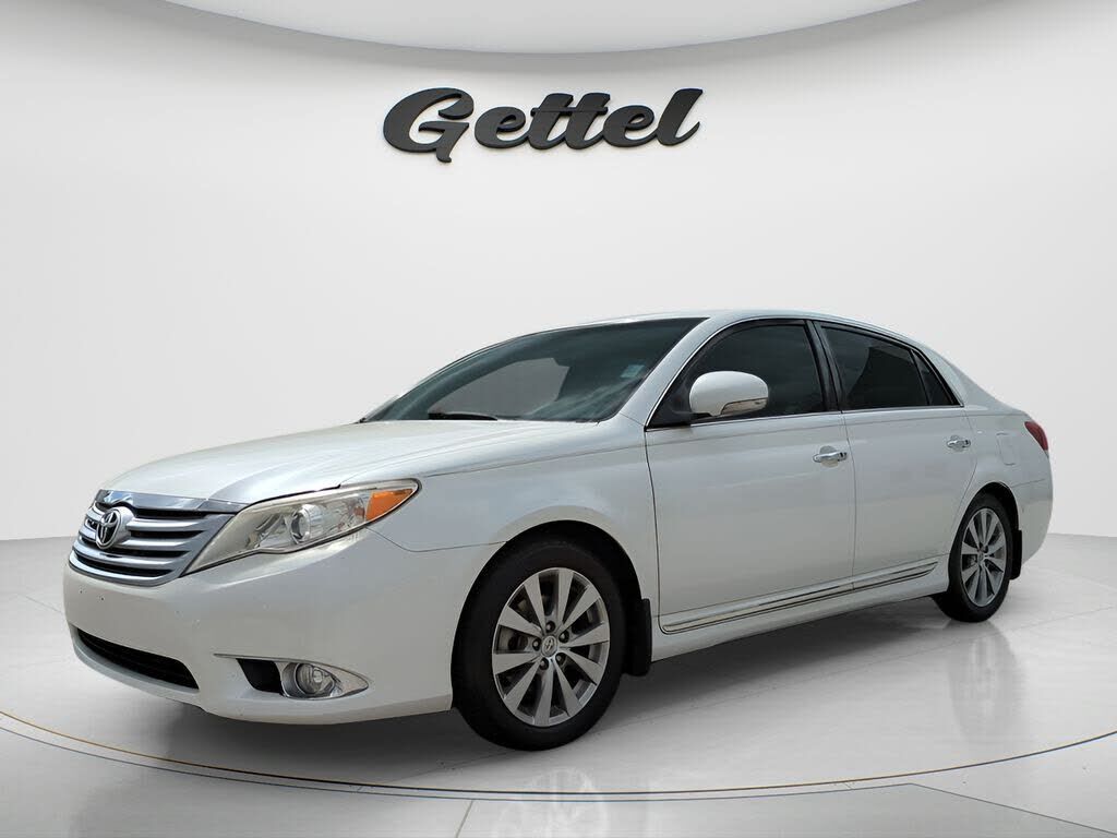 2011 TOYOTA Avalon