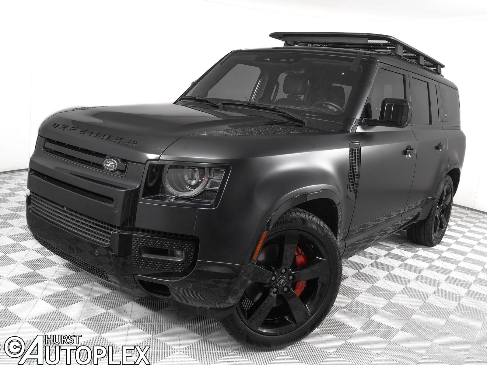 2024 LAND ROVER Defender