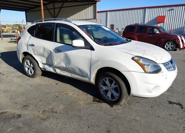 2011 NISSAN Rogue