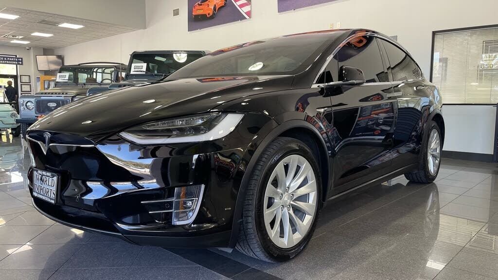 2019 TESLA Model X