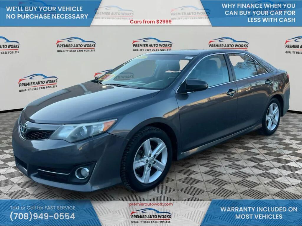 2013 TOYOTA Camry