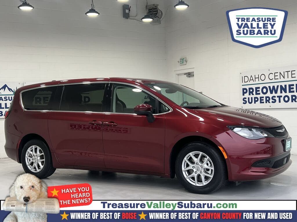 2023 CHRYSLER Voyager