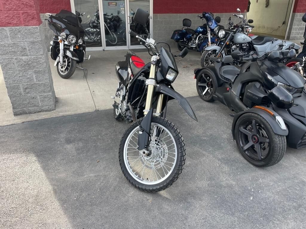 2021 SUZUKI DR-Z400SM