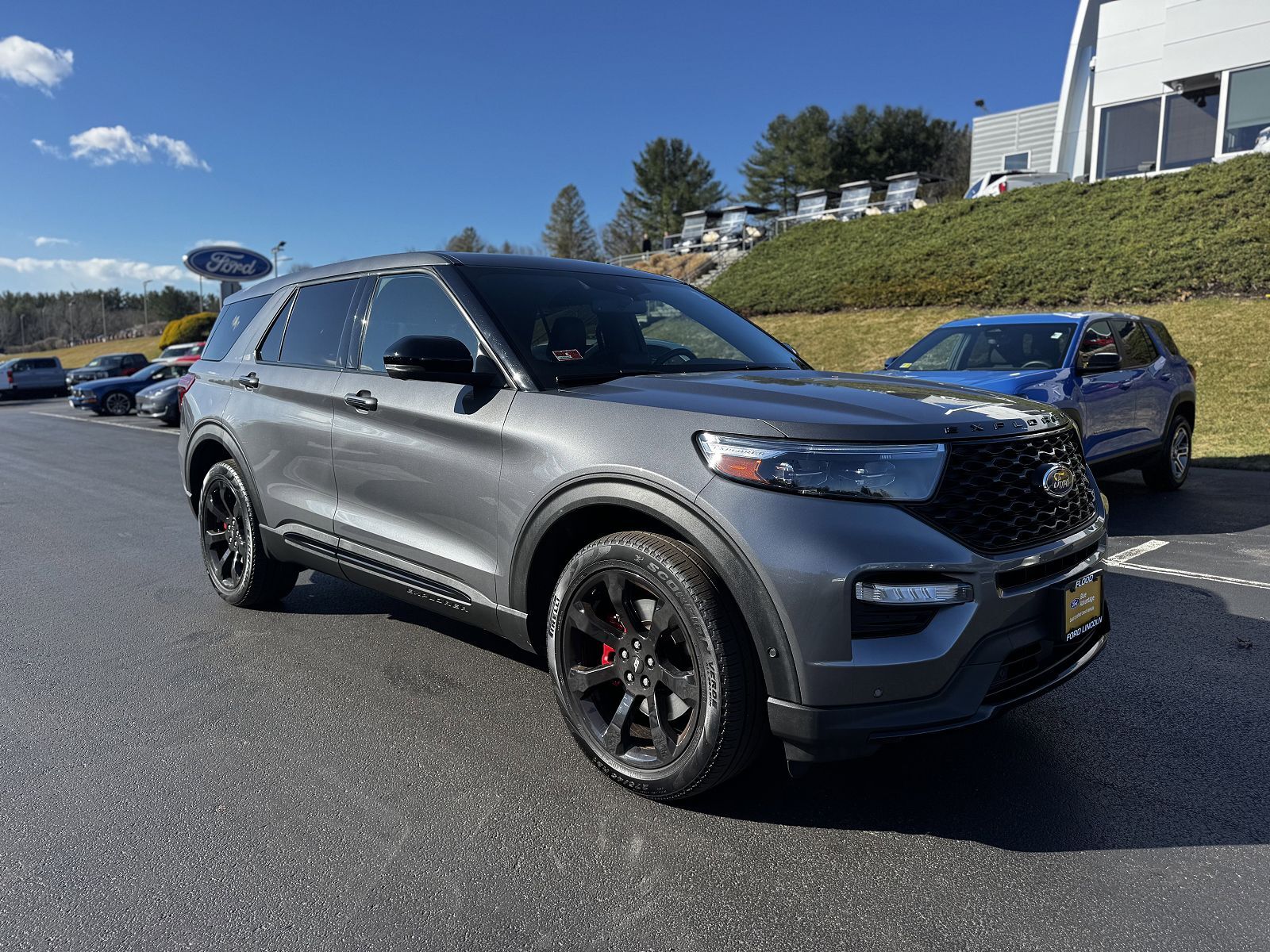 2022 FORD Explorer