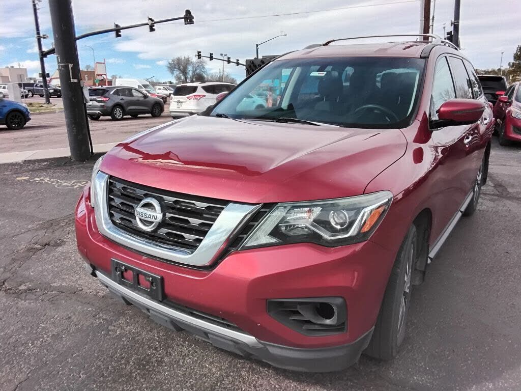 2017 NISSAN Pathfinder