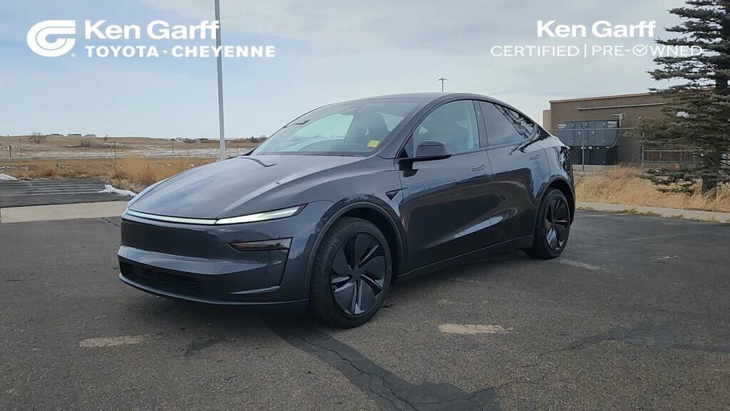2026 TESLA Model Y